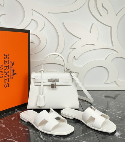 Kelly 22 Bag and Slipper Set