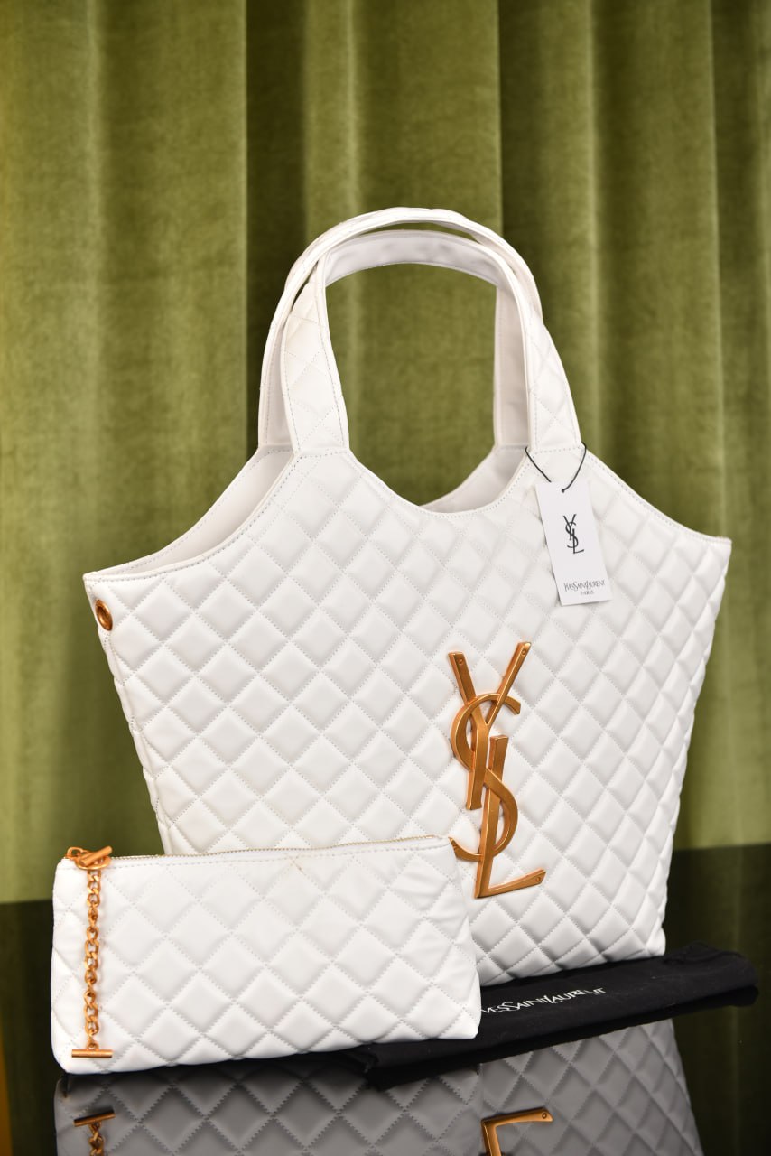 Icare Maxi Shopping Bag In Quilted