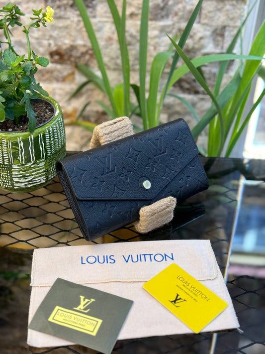 L - Leather Sarah Wallet (Black)