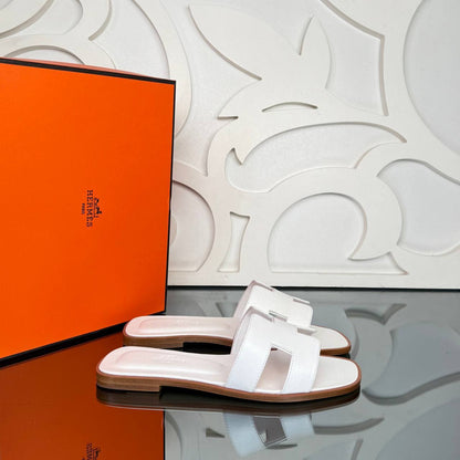 Brkin 35 Bag and Slipper Set