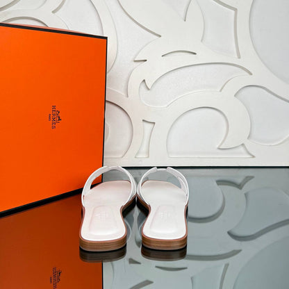 Kelly 22 Bag and Slipper Set