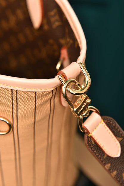 Neverfull Bandouliere Inside Out MM